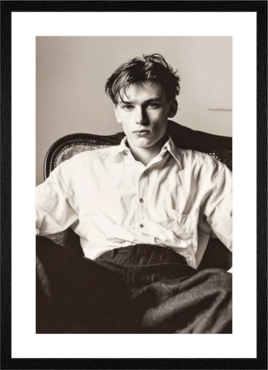 Main image Homme Au Fauteuil